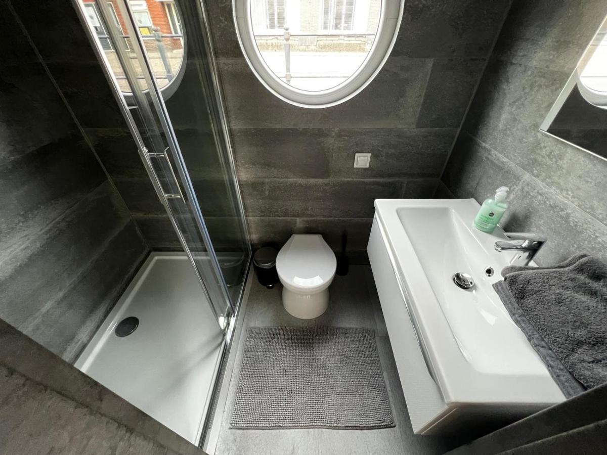 New Houseboat 2 Bedrooms 좌츠루이스 외부 사진