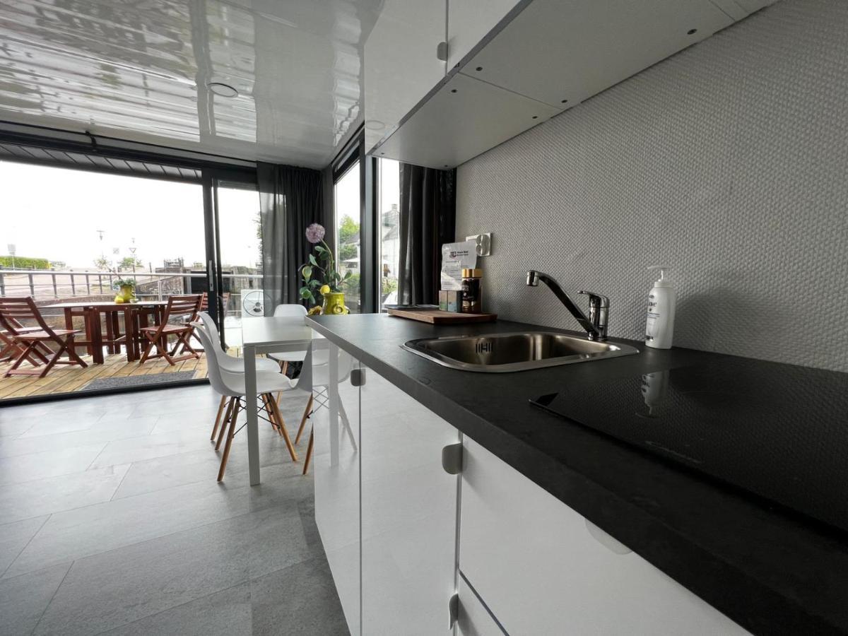 New Houseboat 2 Bedrooms 좌츠루이스 외부 사진
