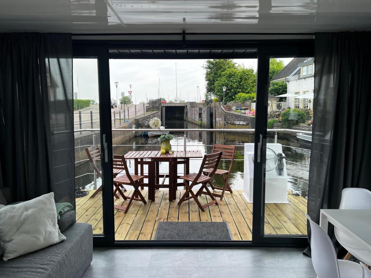 New Houseboat 2 Bedrooms 좌츠루이스 외부 사진